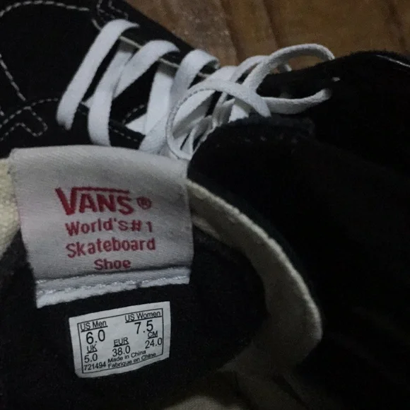 Vans Black and White Women's Sneakers - Picture 8 of 8